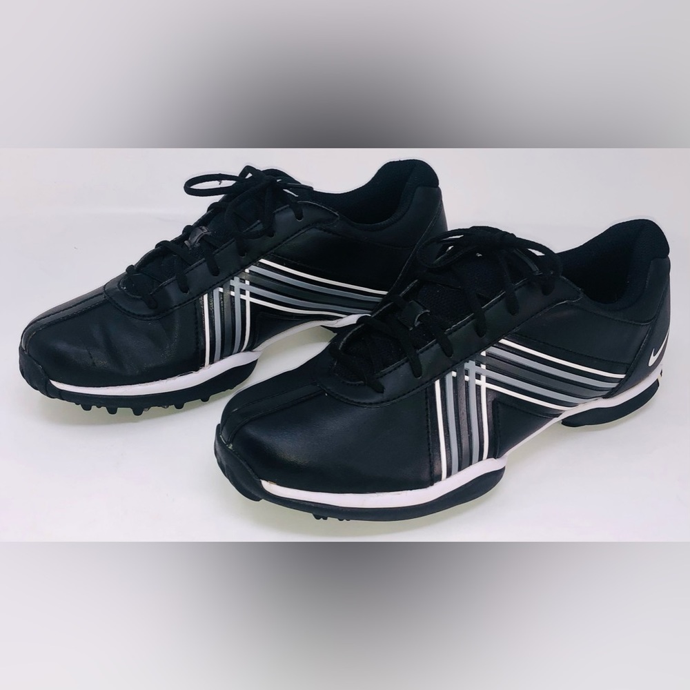 NIKE 549583-001 Womens Delight Black/White/Grey Soft Spike Golf Shoe Size 7W